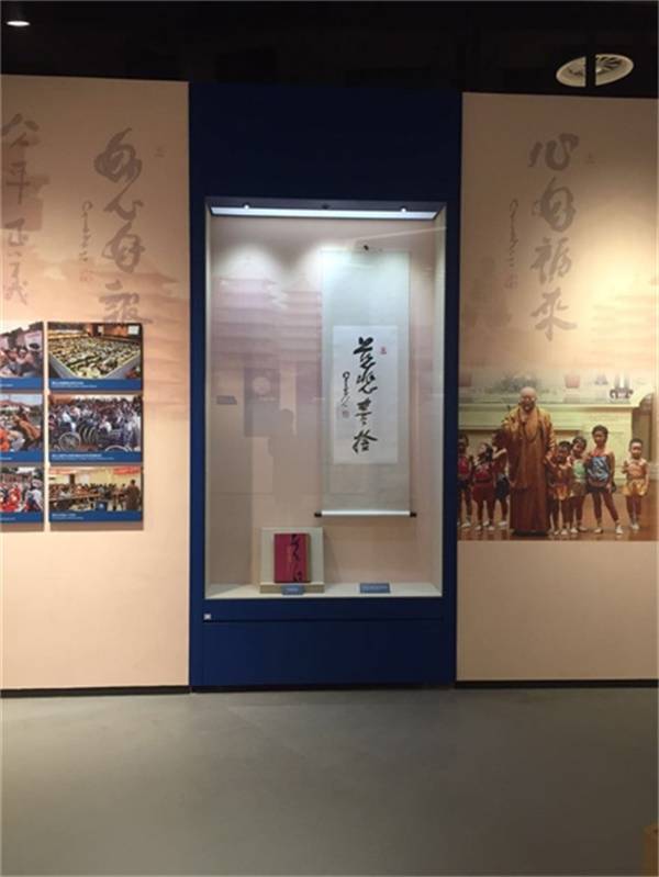 最新博物館展柜分類圖片